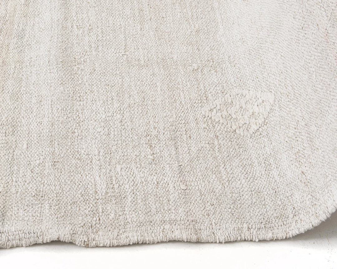 White Kilim Rug 6' 3" x 10' 2" | No. VR84044