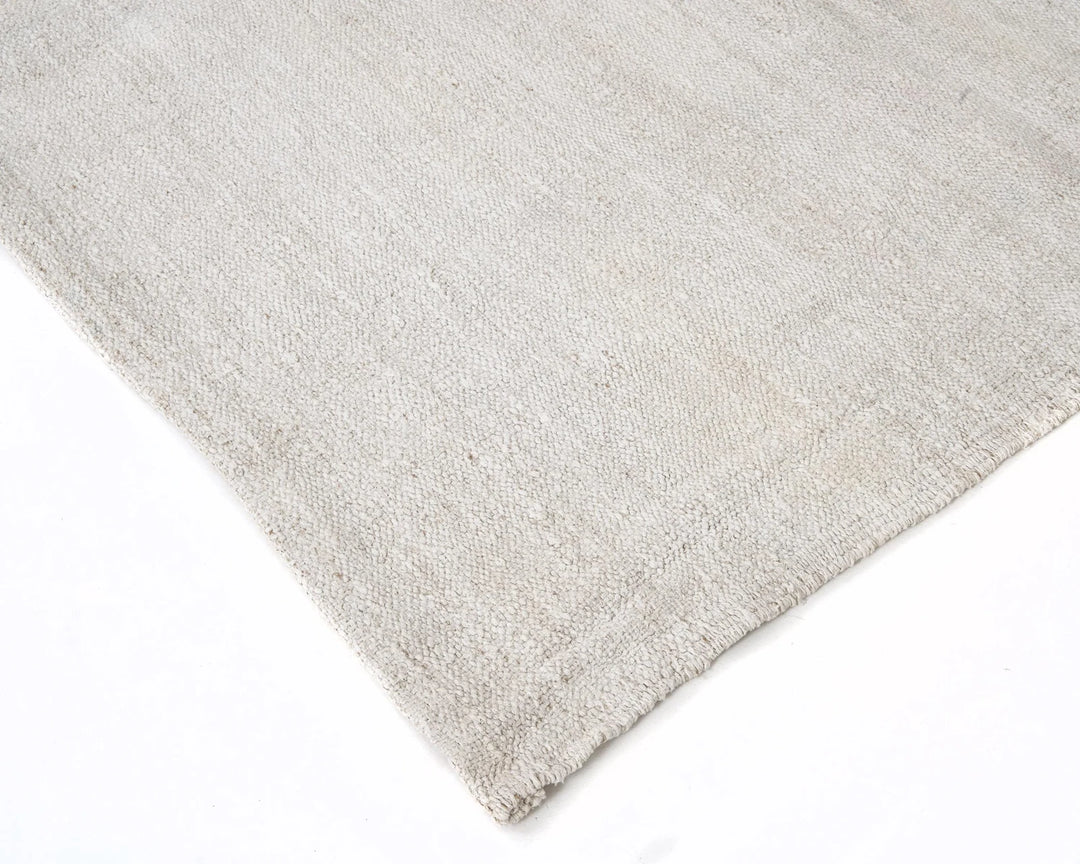 White Kilim Rug 6' 3" x 10' 2" | No. VR84044