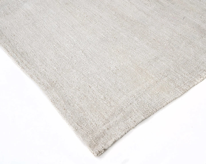 White Kilim Rug 6' 3" x 10' 2" | No. VR84044
