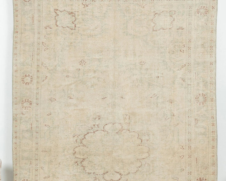 Beige Turkish Oushak Rug 5'10" x 10'2" Hand-Knotted detail