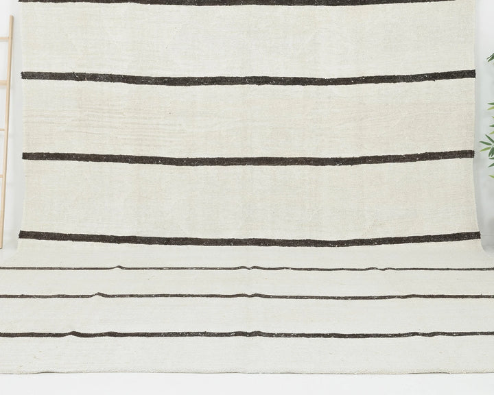 Black Kilim Rug 9' 9" x 12' 6" | No. VR84364