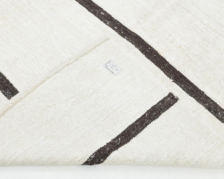 Black Kilim Rug 9' 9" x 12' 6" | No. VR84364