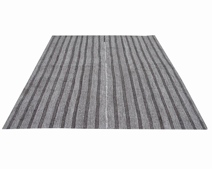 Gray Kilim Rug 7' 1" x 8' 7" | No. VR84987
