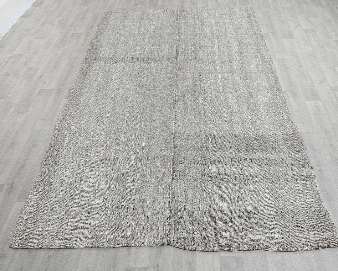 Gray Turkish Kilim Rug 6' x 10' Flat-Weave view 9