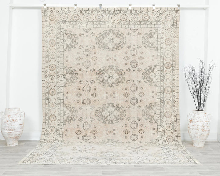 Neutral Oushak Rug 6' 11" x 10' 2" | No. VR85357