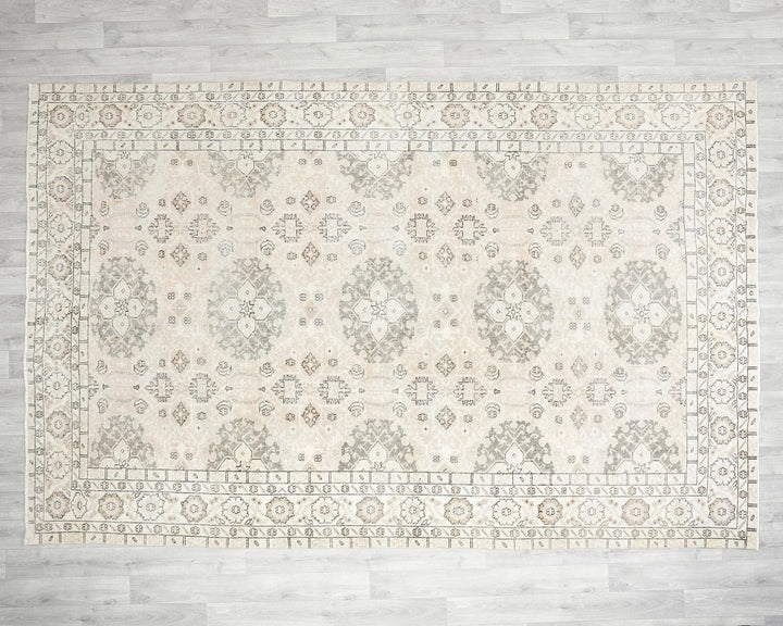 Neutral Oushak Rug 6' 11" x 10' 2" | No. VR85357