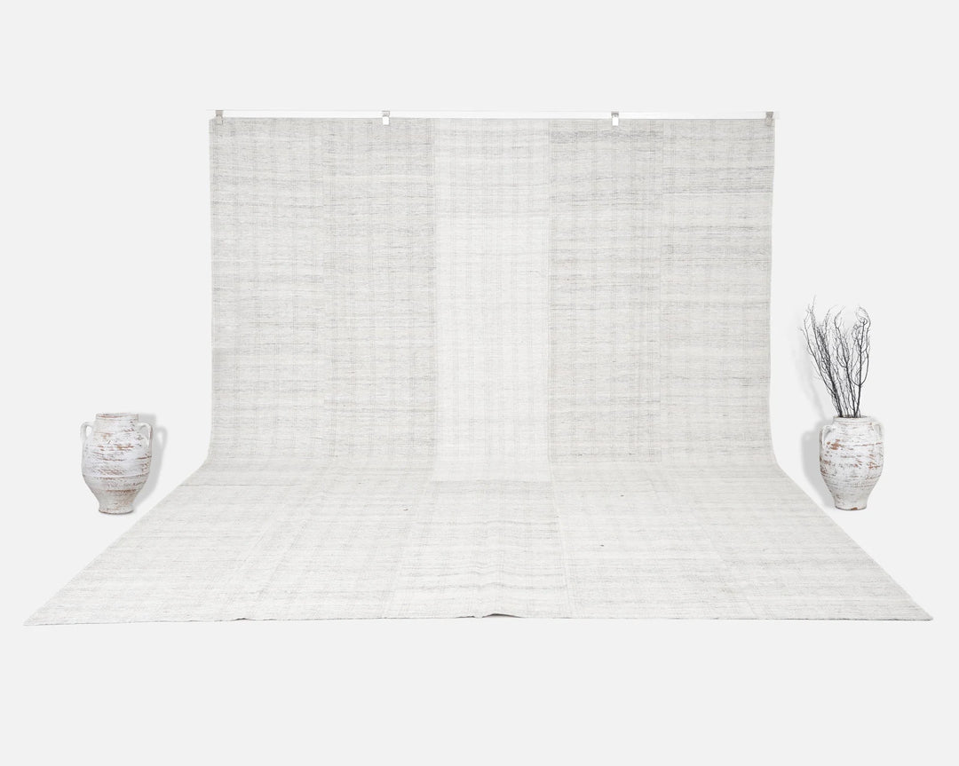 White Turkish Kilim Rug 10' 2" x 12' 10" Flat-Weave detail