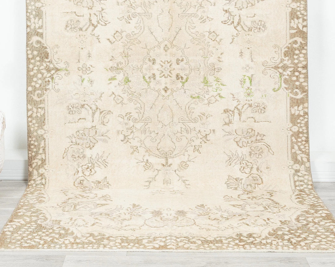 Brown Turkish Oushak Rug 9' 5" x 4' 11" Hand-Knotted | No. VR85519