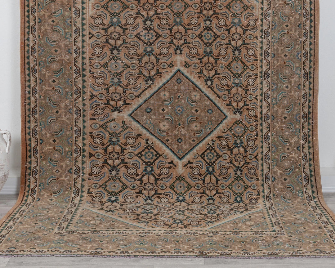 Multicolor Turkish Oushak Rug 6'7" x 9'6" Hand-Knotted detail