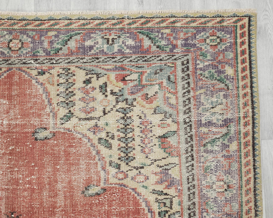 Distressed Oushak Rug 5' 5" x 8' 11" | No. VR85729