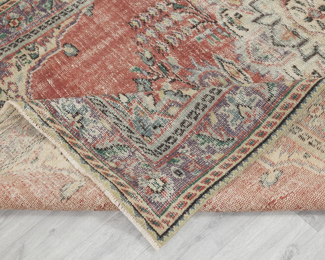 Distressed Oushak Rug 5' 5" x 8' 11" | No. VR85729