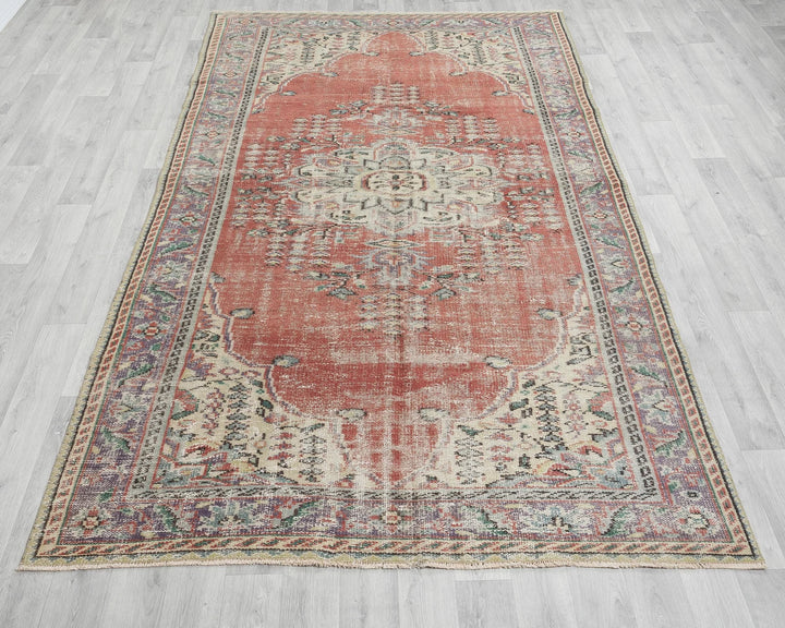 Distressed Oushak Rug 5' 5" x 8' 11" | No. VR85729