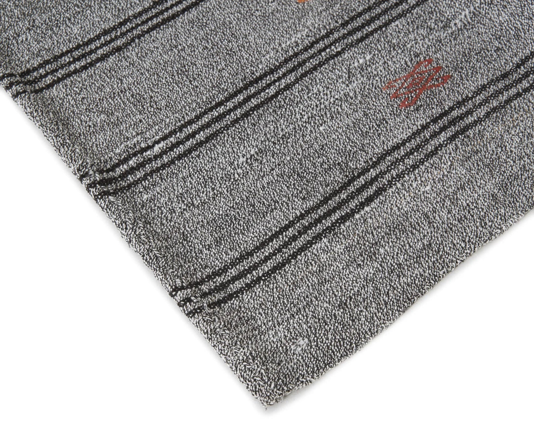 Gray Kilim Rug 6' 2" x 7' 11" | No. VR85977