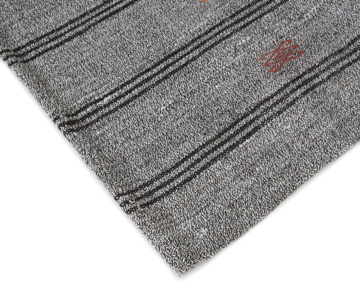 Gray Kilim Rug 6' 2" x 7' 11" | No. VR85977