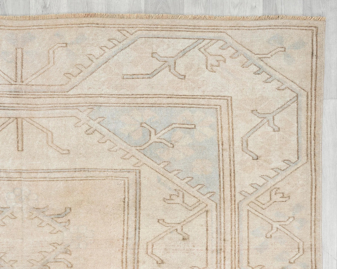 Beige Turkish Oushak Rug 6'5" x 9'8" Hand-Knotted | No. VR86172