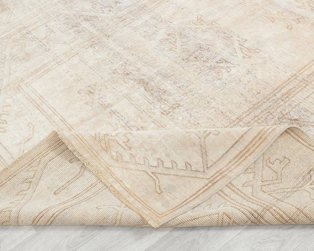 Beige Turkish Oushak Rug 6'5" x 9'8" Hand-Knotted | No. VR86172