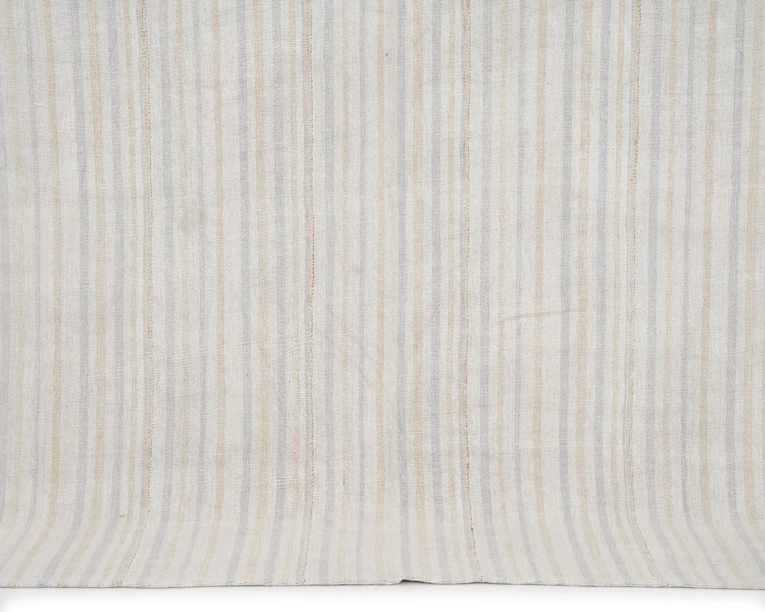 Kilim Rug 6' 1" x 7' 11" | No. VR86291