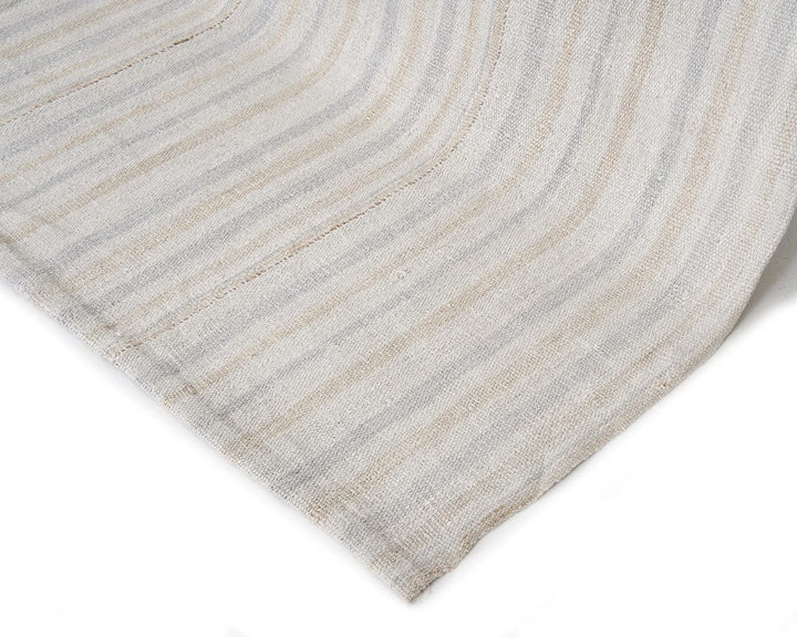 Kilim Rug 6' 1" x 7' 11" | No. VR86291
