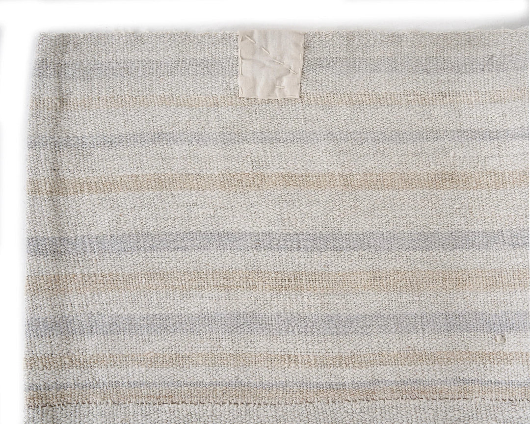 Kilim Rug 6' 1" x 7' 11" | No. VR86291