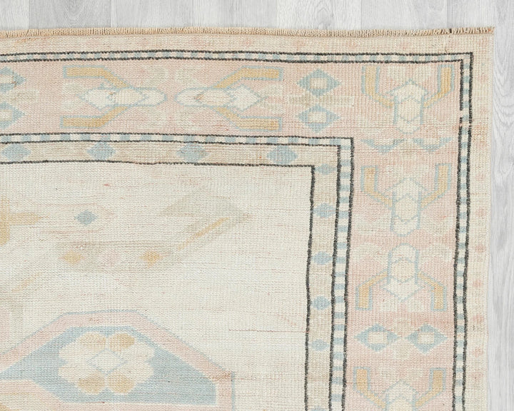 Beige Oushak Rug 4' 11" x 7' 6" | No. VR86318