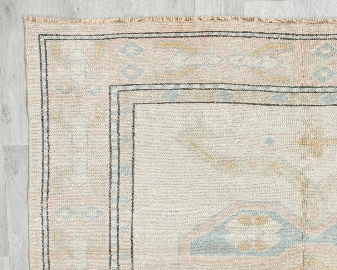 Beige Oushak Rug 4' 11" x 7' 6" | No. VR86318