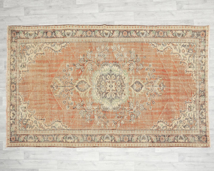 Oushak Rug 5' 5" x 8' 6" | No. VR86467