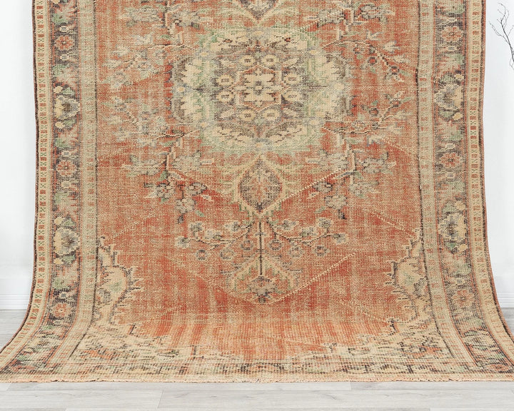 Oushak Rug 5' 5" x 8' 6" | No. VR86467