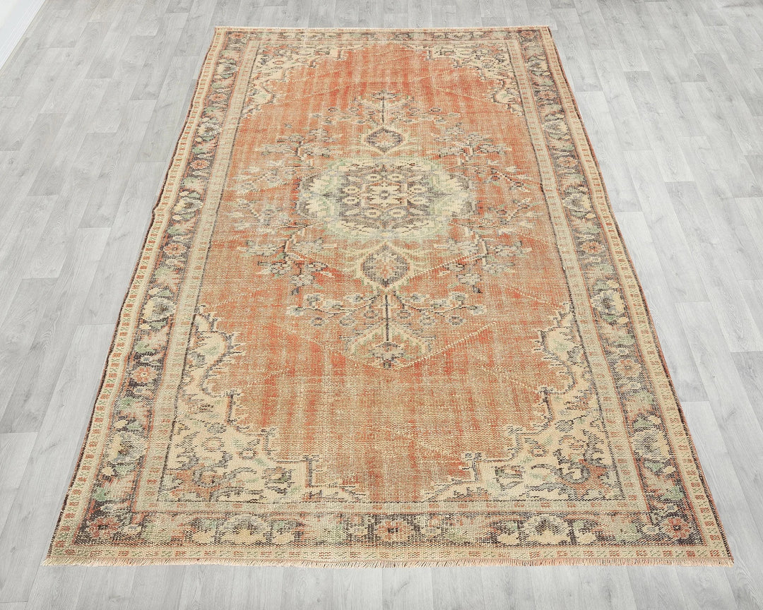 Oushak Rug 5' 5" x 8' 6" | No. VR86467