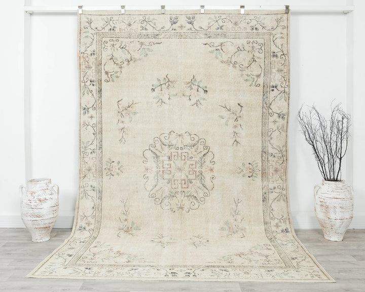 Beige Turkish Oushak Rug 6' 6" x 9' 8" Hand-Knotted | No. VR86549