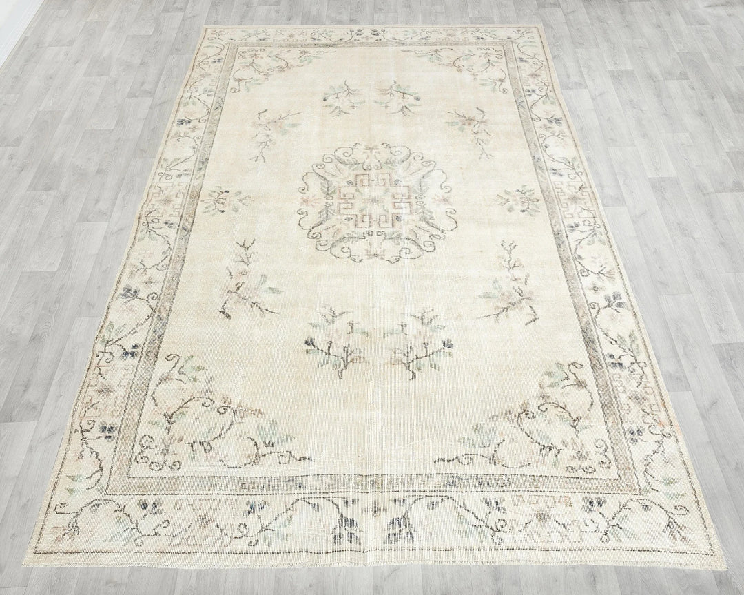 Beige Turkish Oushak Rug 6' 6" x 9' 8" Hand-Knotted | No. VR86549