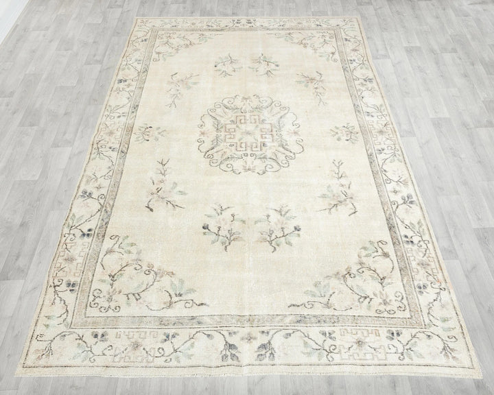 Beige Turkish Oushak Rug 6' 6" x 9' 8" Hand-Knotted | No. VR86549