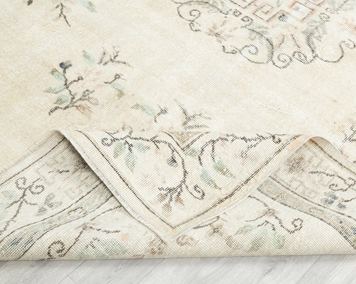 Beige Turkish Oushak Rug 6' 6" x 9' 8" Hand-Knotted | No. VR86549