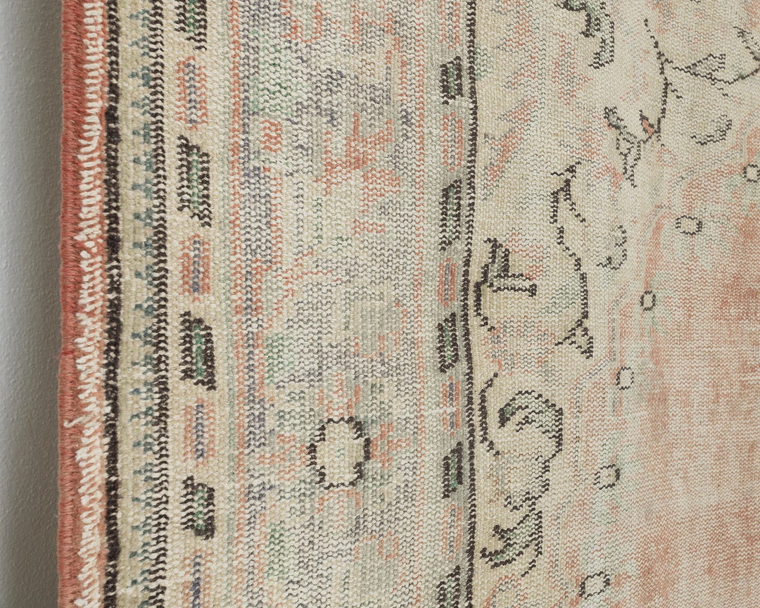 Beige Oushak Rug 6' 1" x 9' 8" | No. VR86974