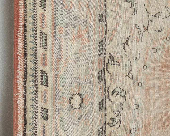 Beige Oushak Rug 6' 1" x 9' 8" | No. VR86974