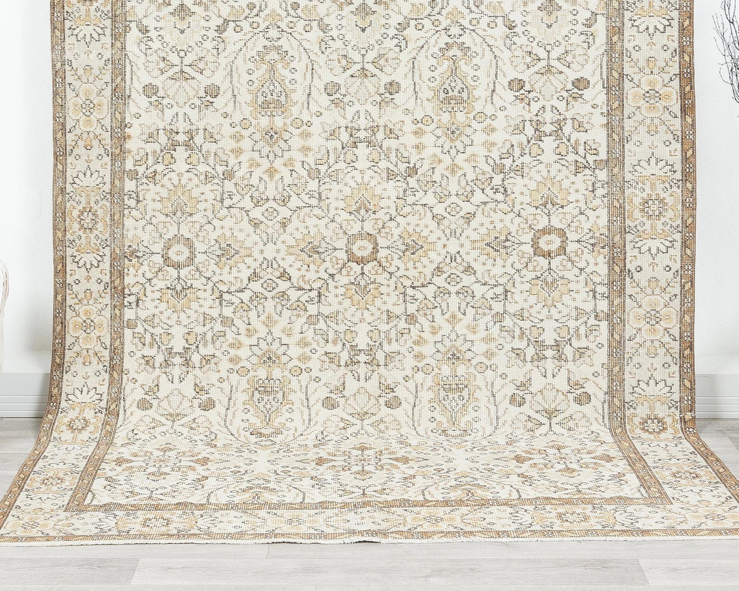 Multicolor Turkish Oushak Rug 5' 5" x 8' 10" Hand-Knotted | No. VR87034