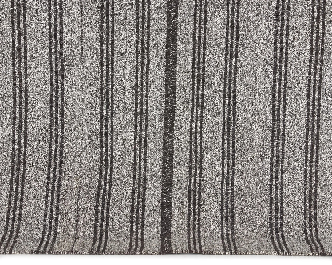 Gray Kilim Rug 4' 5" x 7' 2" | No. VR87066