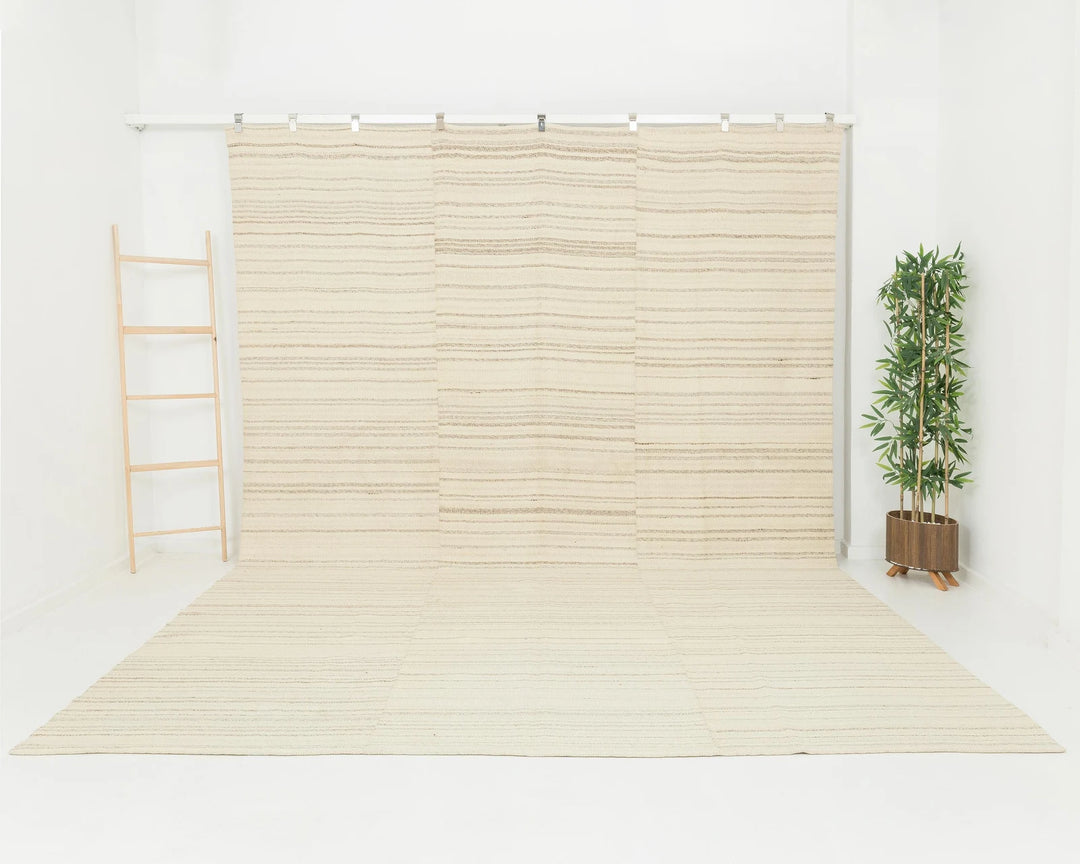 Beige Kilim Rug 9' 6" x 13' 1" | No. VR87070