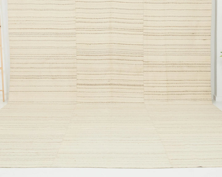 Beige Kilim Rug 9' 6" x 13' 1" | No. VR87070