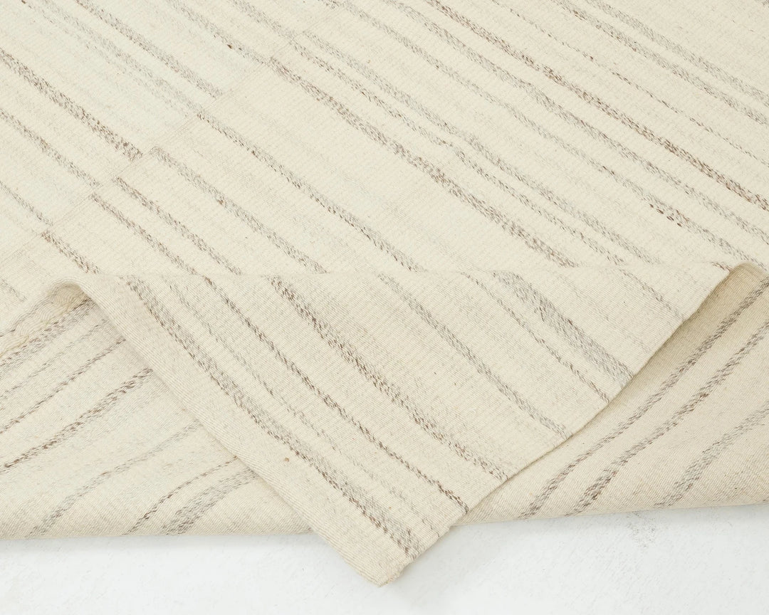 Beige Kilim Rug 9' 6" x 13' 1" | No. VR87070