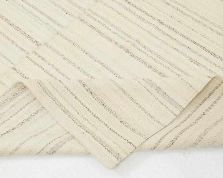 Beige Kilim Rug 9' 6" x 13' 1" | No. VR87070