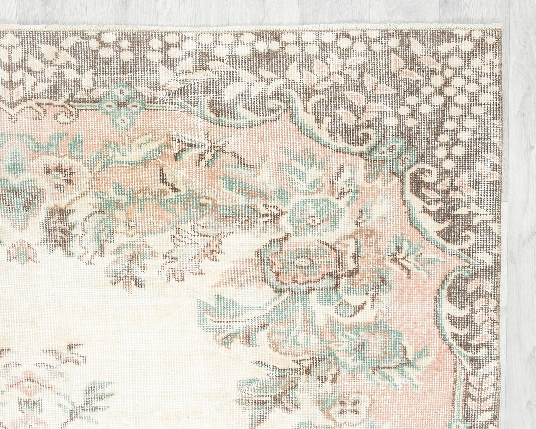 Beige Turkish Oushak Rug 5' 5" x 8' 10" Hand-Knotted pattern
