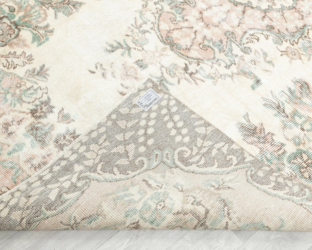 Beige Turkish Oushak Rug 5' 5" x 8' 10" Hand-Knotted texture