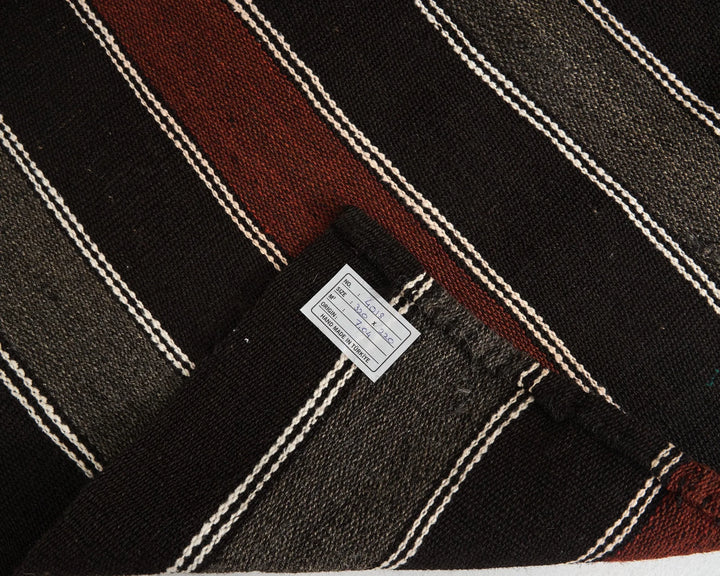 Kilim Rug 7' 3" x 10' 6" | No. VR88059