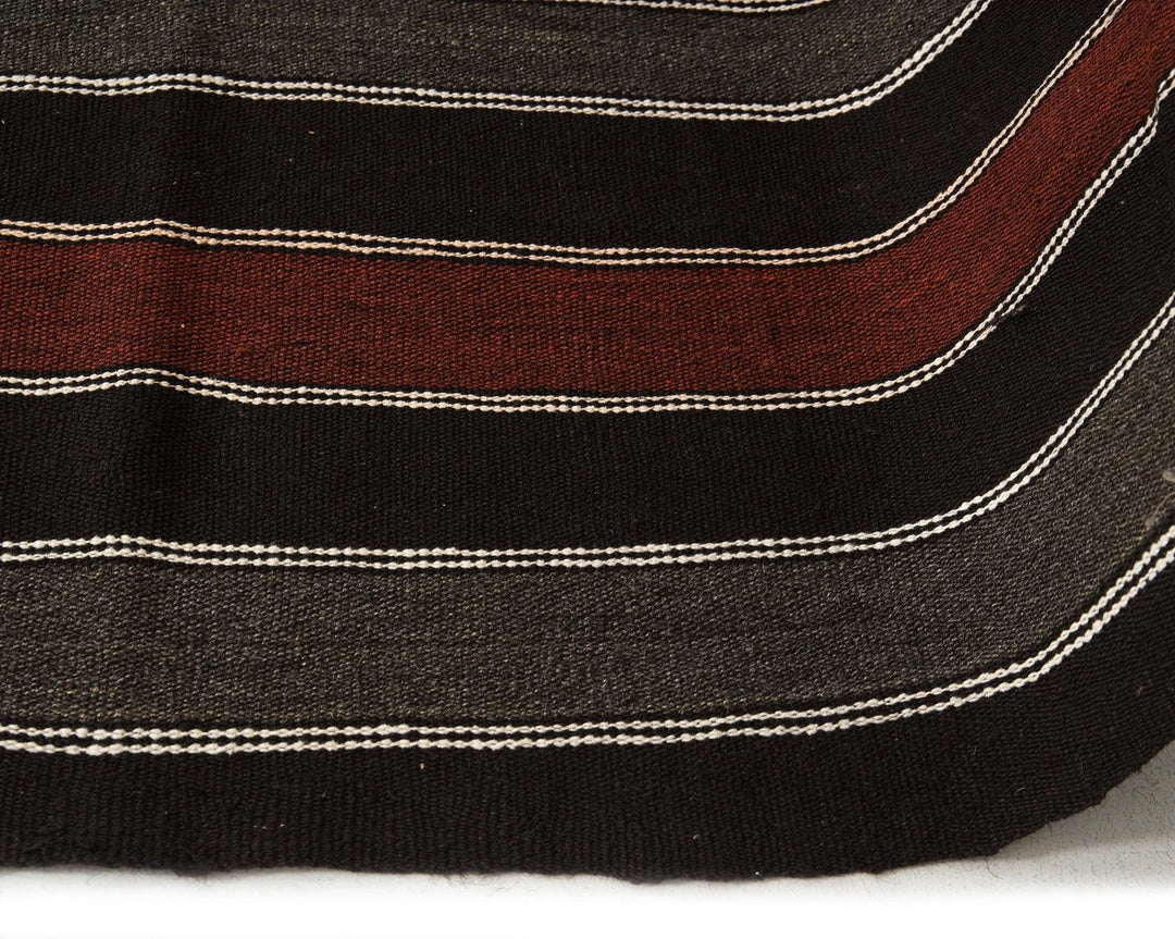 Kilim Rug 7' 3" x 10' 6" | No. VR88059