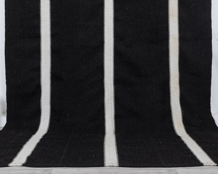 Brown Kilim Rug 8' 6" x 10' 1" | No. VR88697