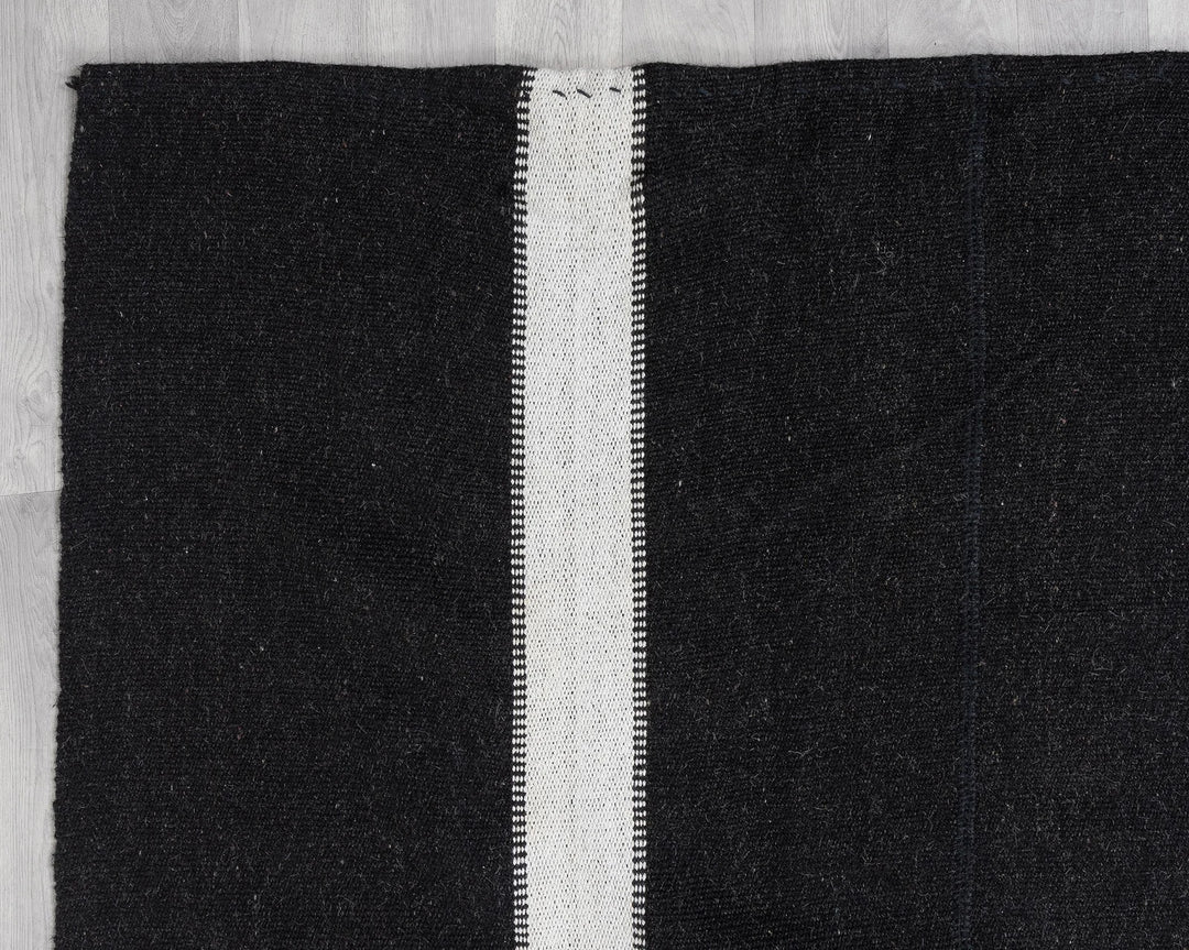 Brown Kilim Rug 8' 6" x 10' 1" | No. VR88697