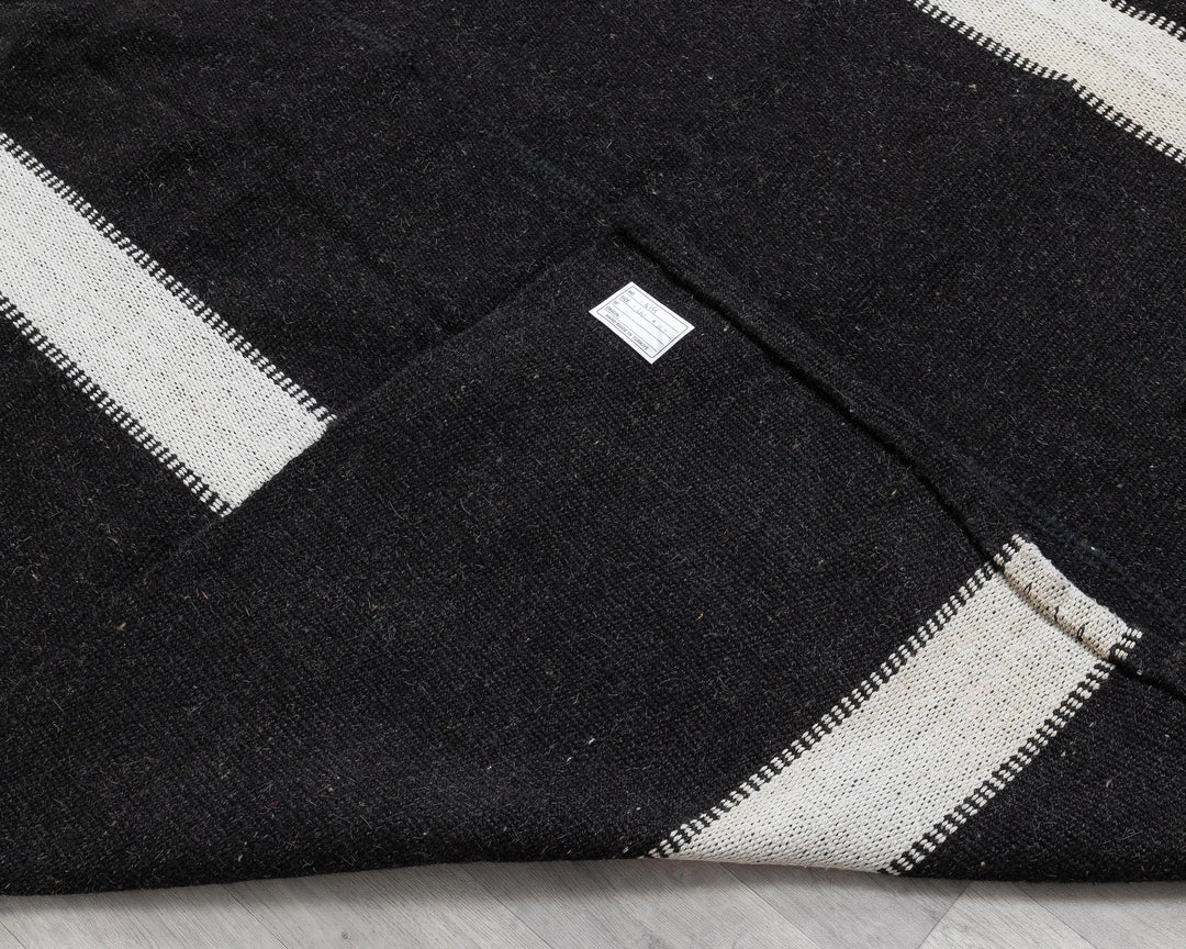 Brown Kilim Rug 8' 6" x 10' 1" | No. VR88697