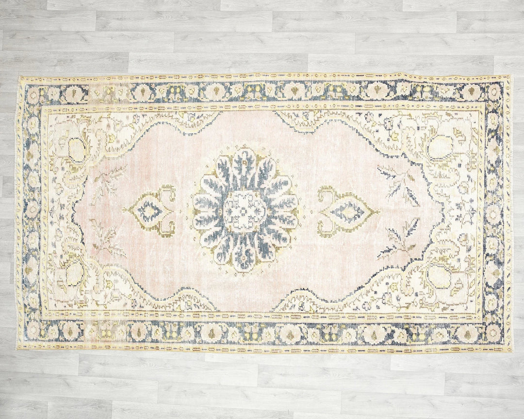 Pink Oushak Rug 5' 1" x 8' 11" | No. VR88896