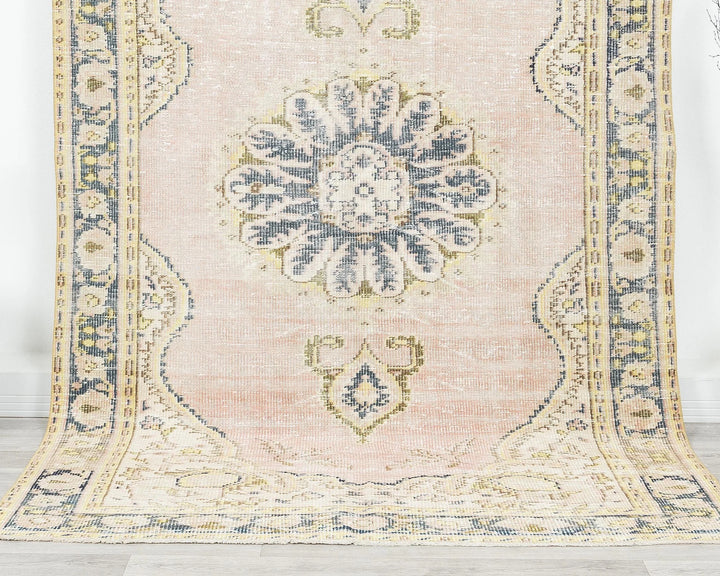Pink Oushak Rug 5' 1" x 8' 11" | No. VR88896
