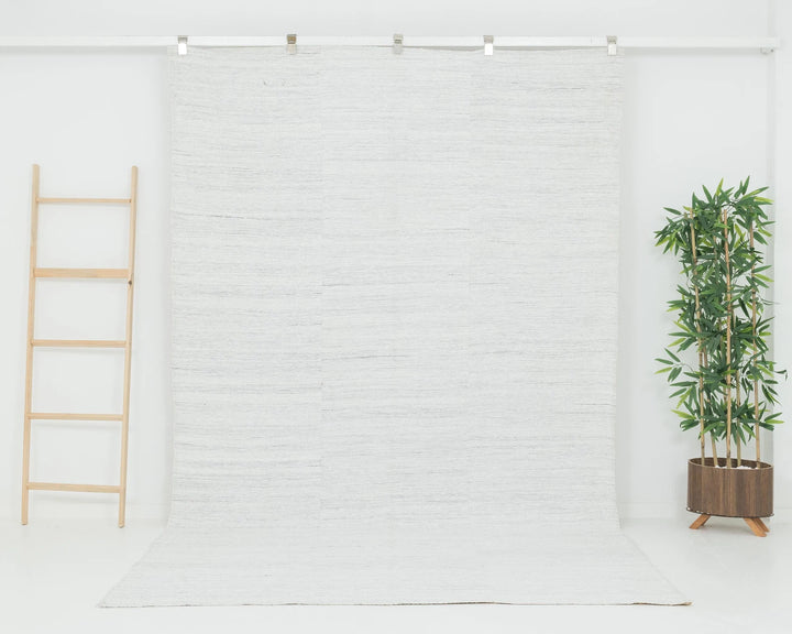 White Turkish Kilim Rug 5' 11" x 10' 2" Flat-Weave | No. VR88952